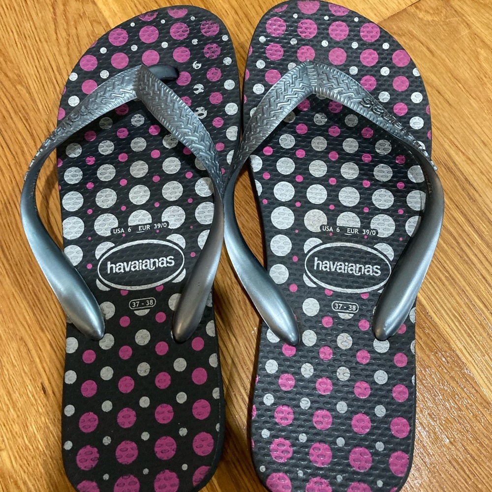 Havianas flip flops